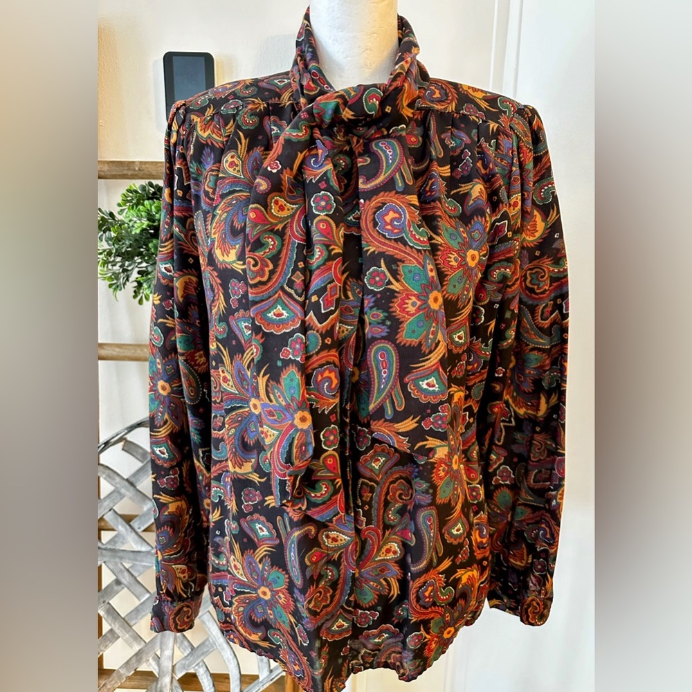 Vintage 70s Carissa Jeffrey Paisley Top with Neck Tie Scarf Sz 12 or M/L